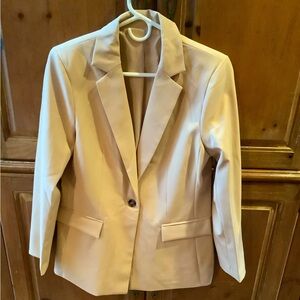 WOMENS CREAM LIGHT KAKHI BLAZER SIZE 6/SMALL. NEW!!!